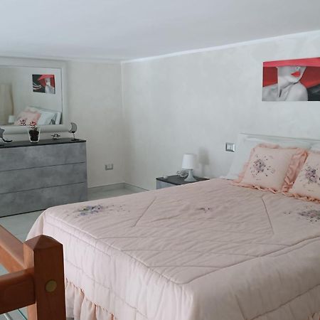 Casa Vacanza Raggio Di Sole ジョヴィナッツォ エクステリア 写真