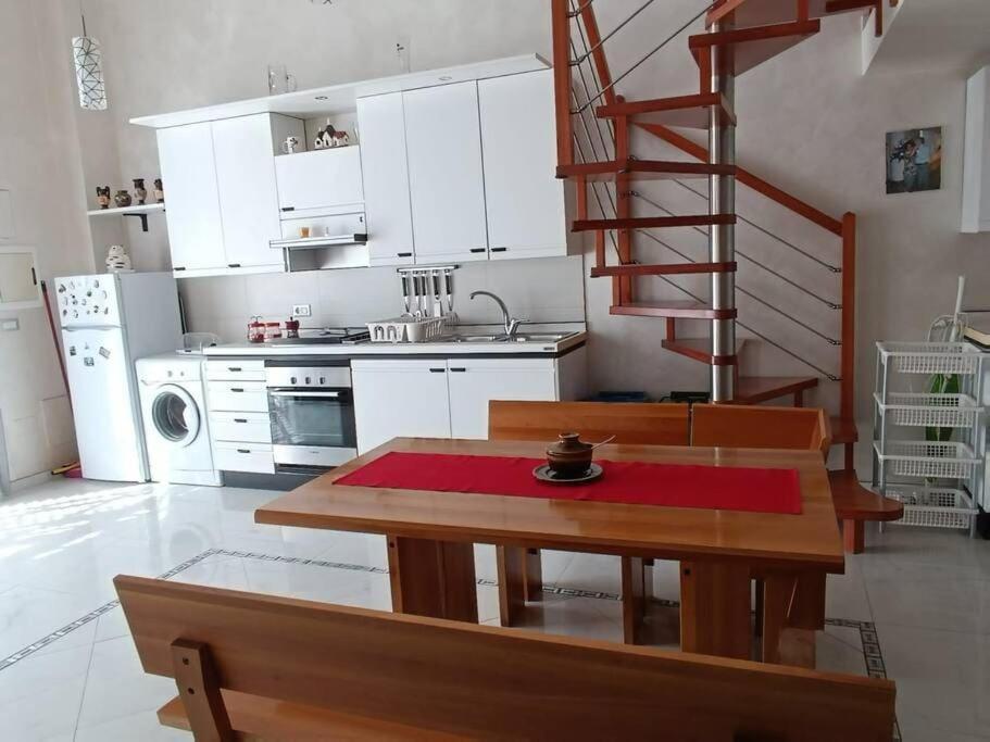 Casa Vacanza Raggio Di Sole ジョヴィナッツォ エクステリア 写真